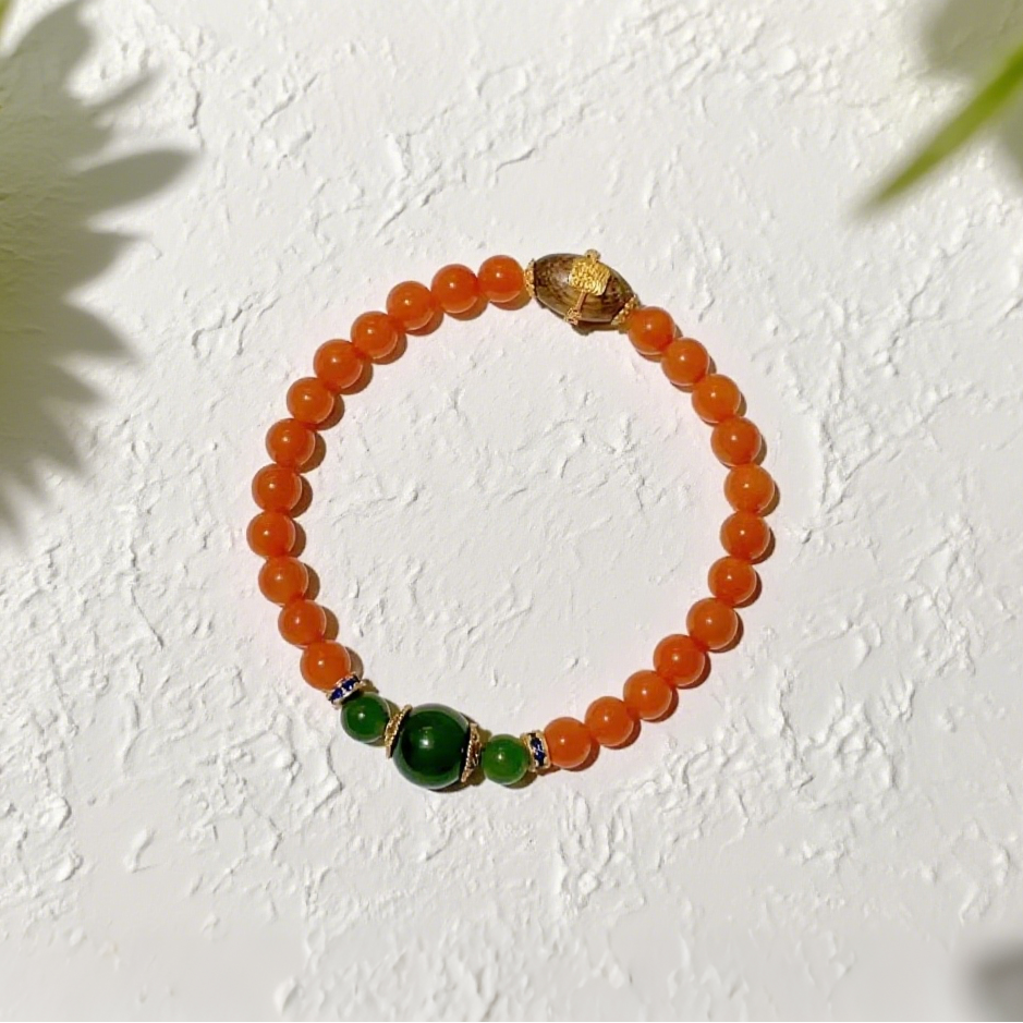 D93 Bead Bracelet: Red Agate, Chenxiang & Jasper: Dzambhala – Goddess of Wealth