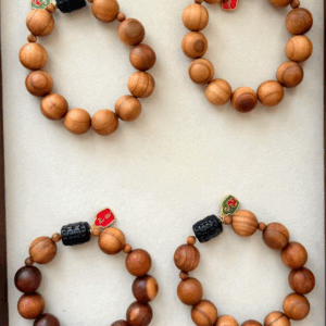 D142 Silver Obsidian Bead with Auspicious Cloud Pendant